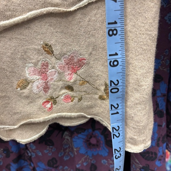 Boho fairy core linen blend top with dainty floral embroidery, large - Picture 9 of 12